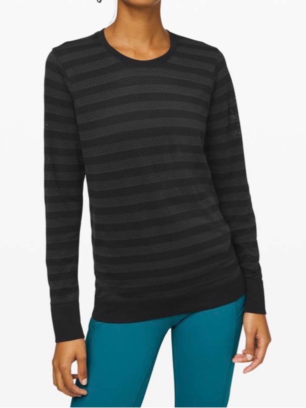 Lululemon Breeze by Long Sleeve Running Shirt Black Stripes Small